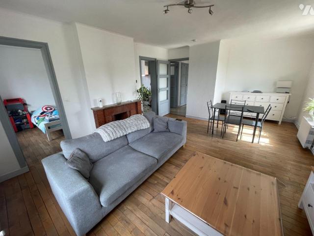 Appartement à louer à Saint Pol sur Ternoise, Hauts de France, €