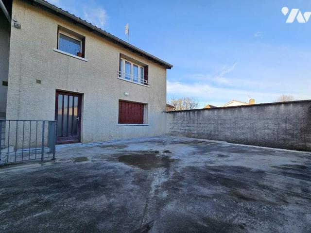 Appartement à louer à Pont de Veyle, Auvergne Rhône Alpes, 500€
