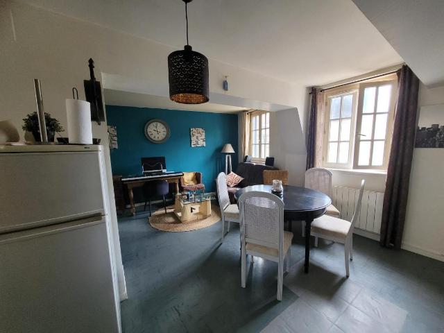 Appartement à louer à Pont de l'Arche 27340