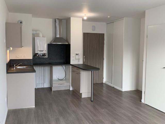 Appartement à louer à Pont l'Évêque, Normandie, €