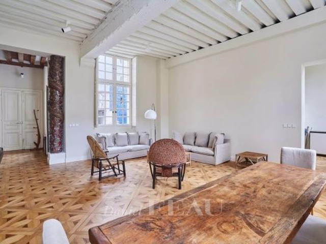 Appartement à louer à Paris 3Ème
