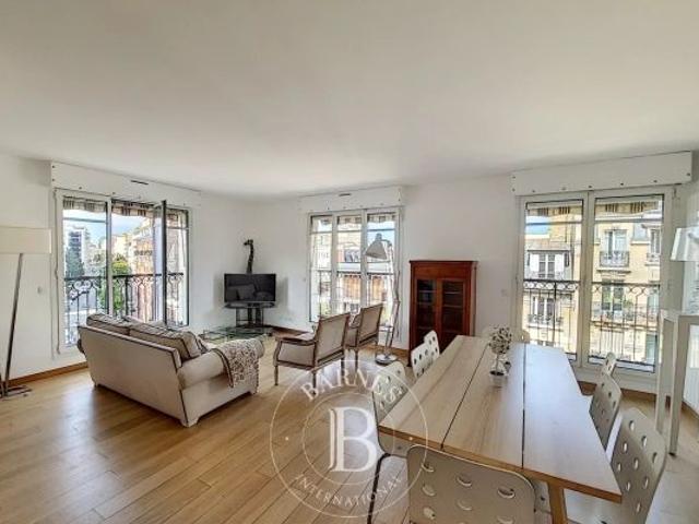 Appartement à louer à Paris 15Ème