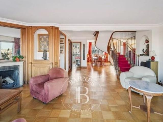 Appartement à louer à Paris 15Ème