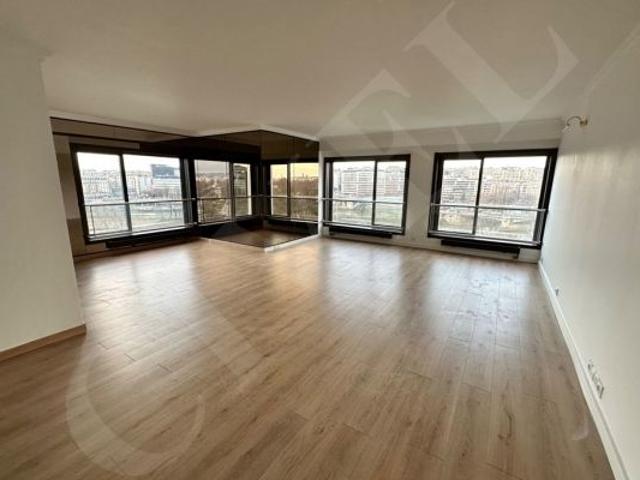 Appartement à louer à Paris 15Ème