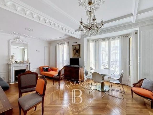 Appartement à louer à Paris 15Ème
