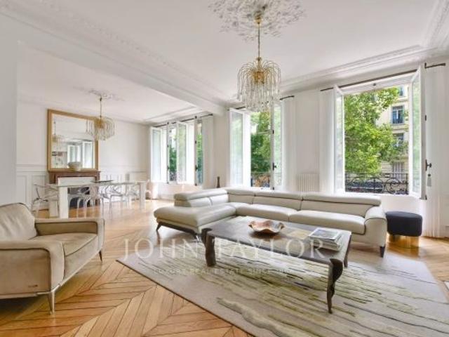 Appartement à louer à Paris 16Ème