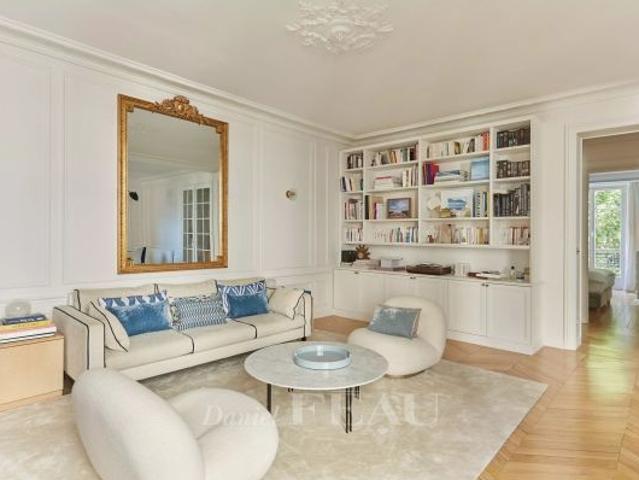 Appartement à louer à Paris 16Ème