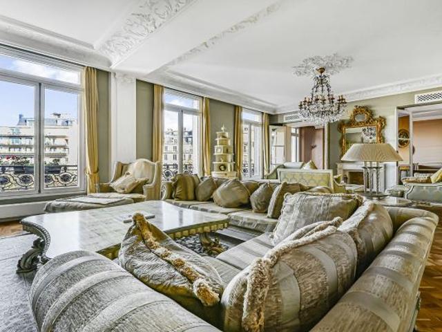 Appartement à louer à Paris 16Ème