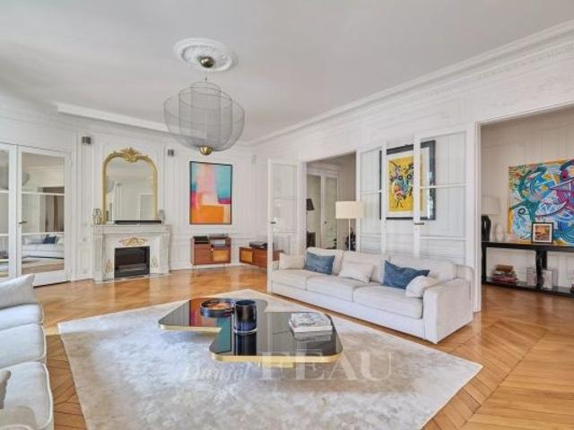 Appartement à louer à Paris 16Ème