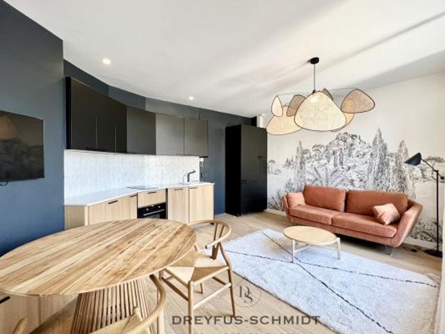 Appartement à louer à Paris 16Ème