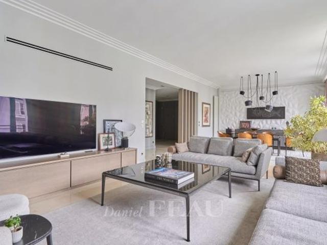 Appartement à louer à Paris 16Ème