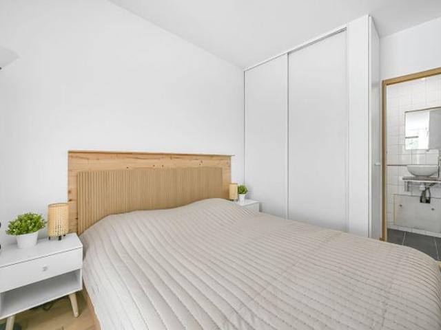 Appartement à louer à Paris 16Ème
