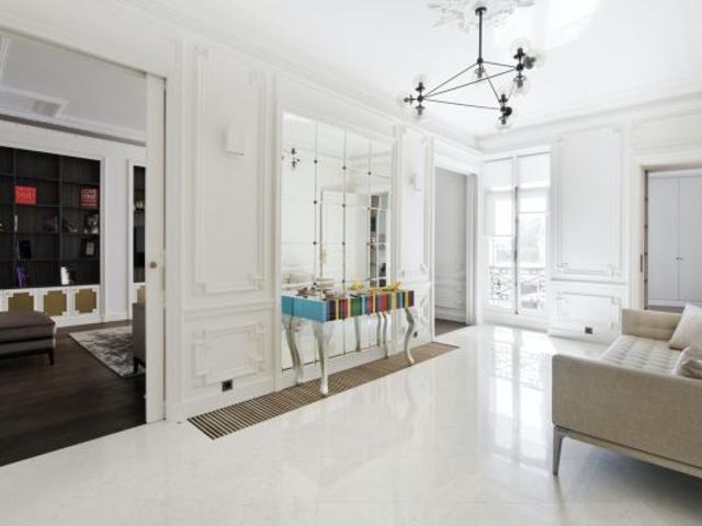 Appartement à louer à Paris 16Ème