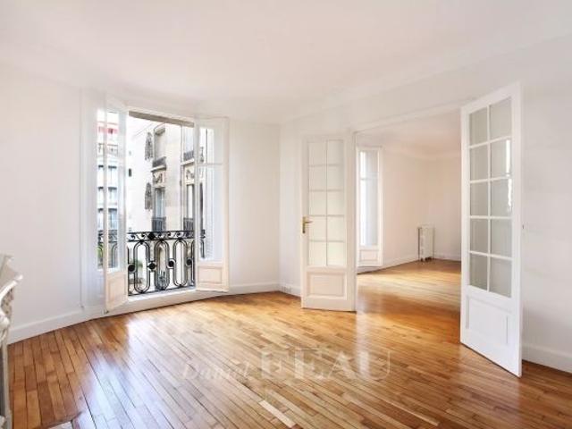 Appartement à louer à Paris 16Ème