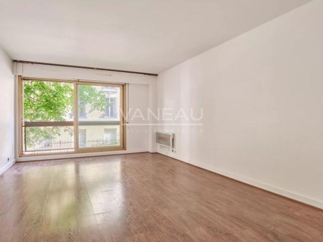 Appartement à louer à Paris 16Ème