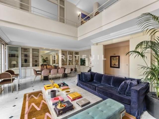 Appartement à louer à Paris 16Ème