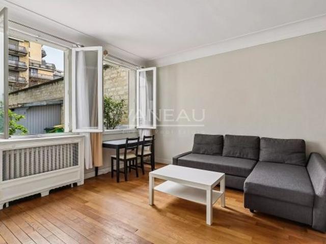 Appartement à louer à Paris 16Ème