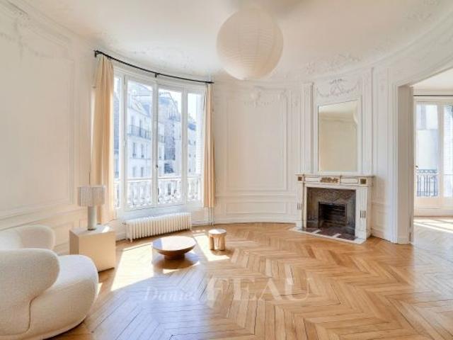 Appartement à louer à Paris 17Ème
