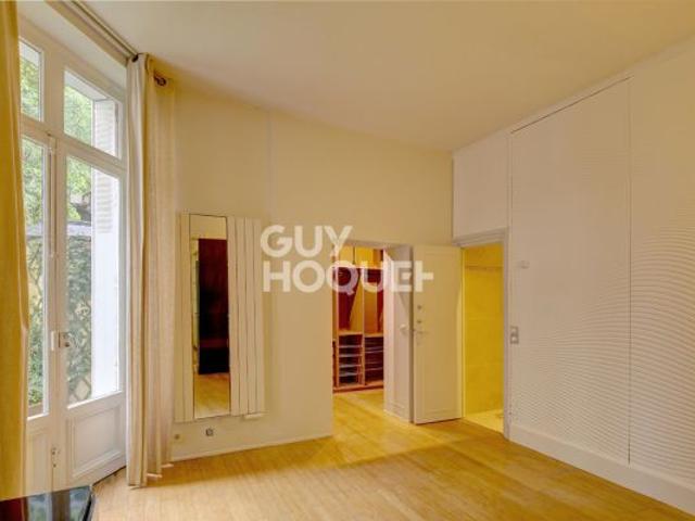Appartement à louer à Paris 17Ème