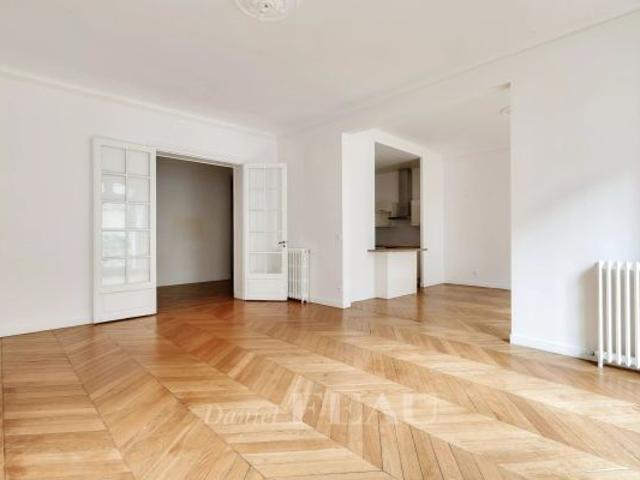 Appartement à louer à Paris 17Ème