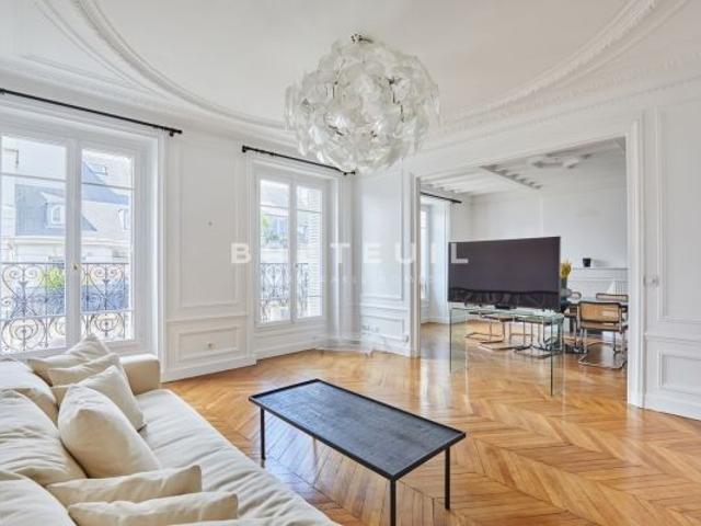 Appartement à louer à Paris 17Ème
