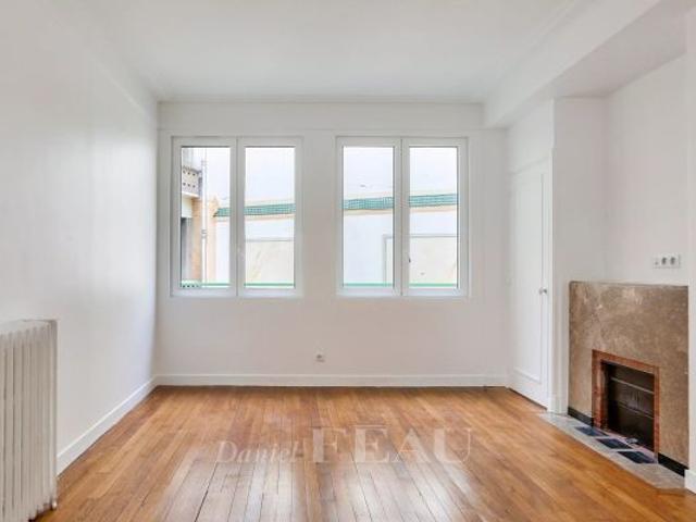 Appartement à louer à Paris 2Ème