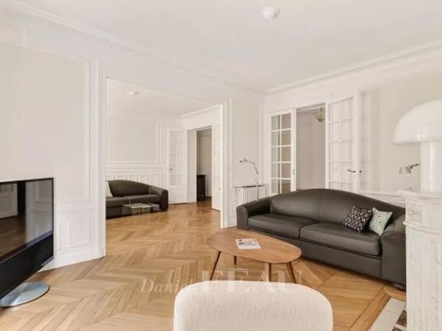 Appartement à louer à Paris 7Ème