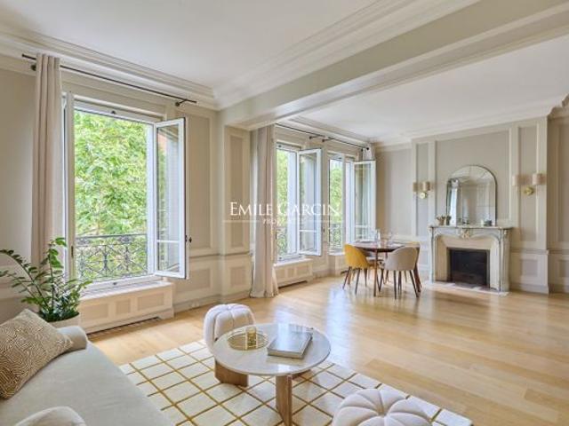 Appartement à louer à Paris 7Ème