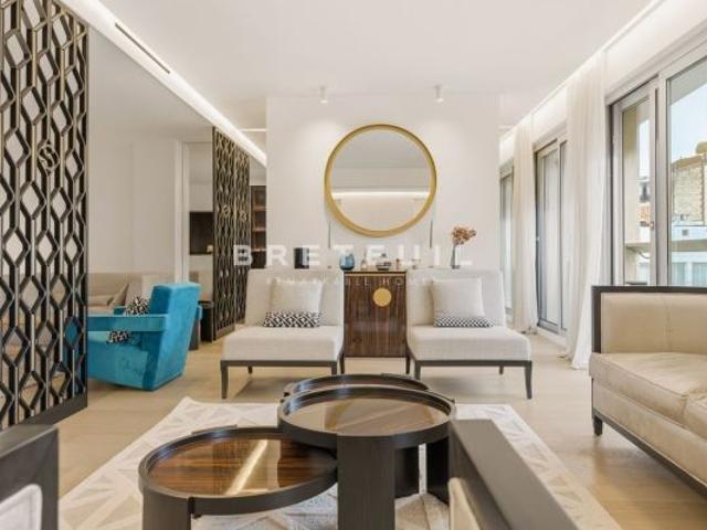 Appartement à louer à Paris 7Ème