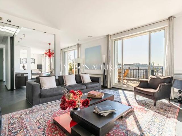 Appartement à louer à Paris 7Ème