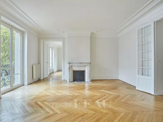 Appartement à louer à Paris 7Ème