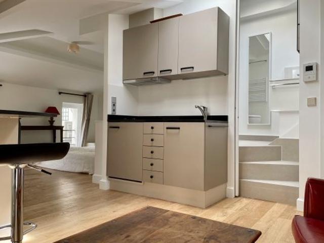 Appartement à louer à Paris 7Ème