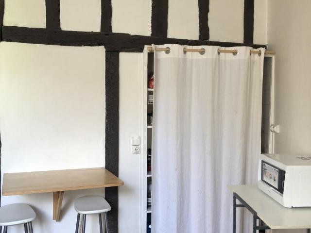 Appartement à louer à Paris 4e Arrondissement, Île de France, €