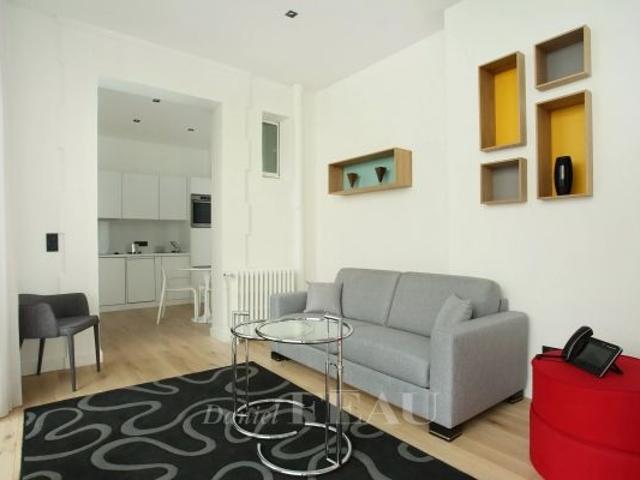 Appartement à louer à Paris 8ème
