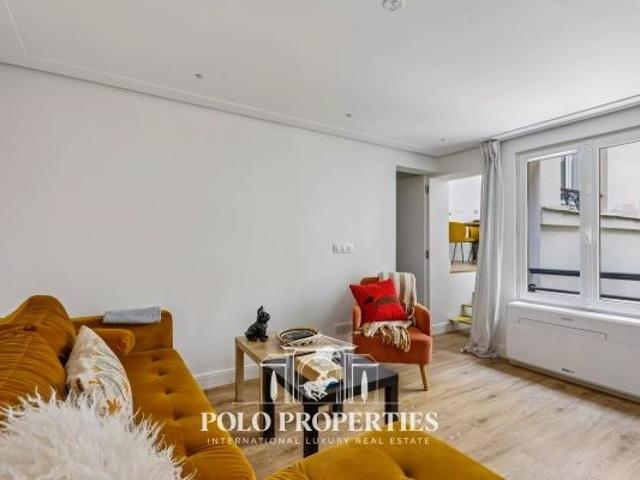 Appartement à louer à Paris 8ème