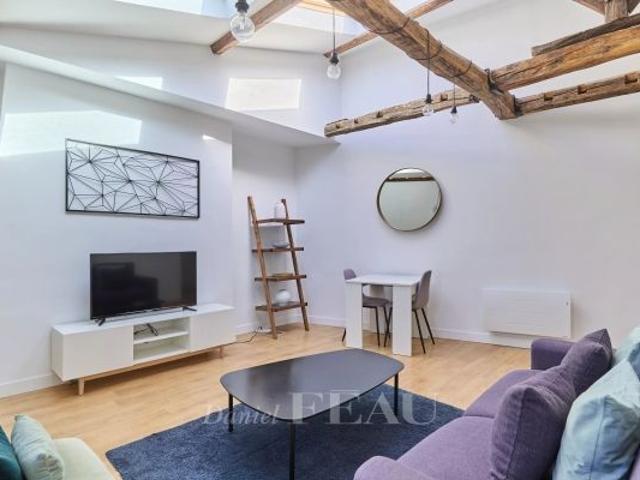 Appartement à louer à Paris 8Ème