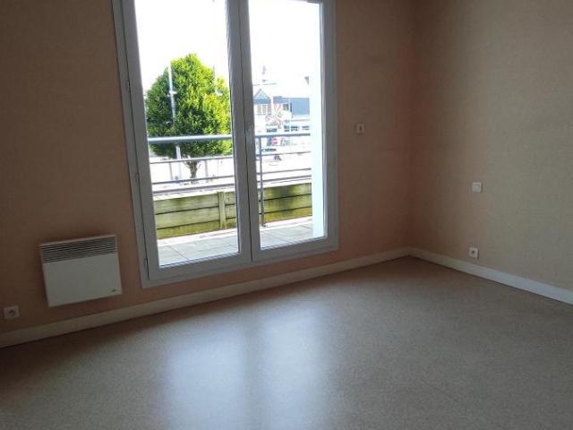 Appartement à louer à Questembert, Bretagne, €