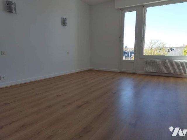 Appartement à louer à Rethel, Grand Est, 725€