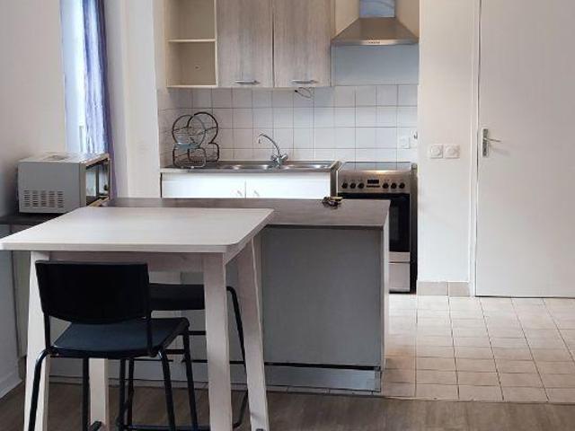 Appartement à louer à Redon, Bretagne, €