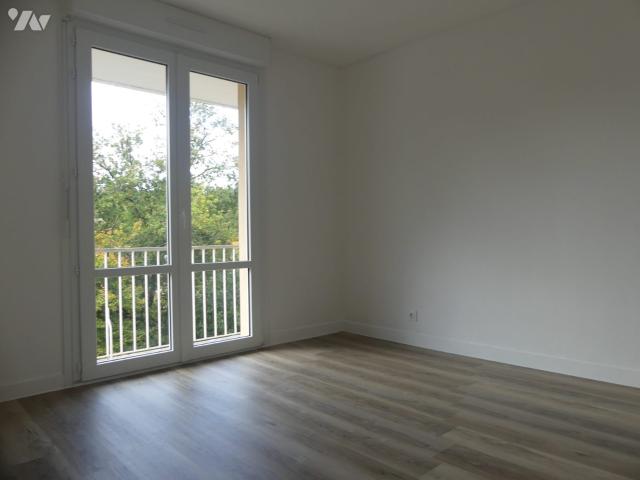 Appartement à louer à Redon, Bretagne, €
