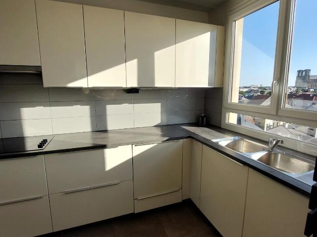 Appartement à louer à Reims, Grand Est, €