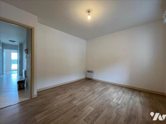 Appartement à louer à Rives en Seine, Normandie, €