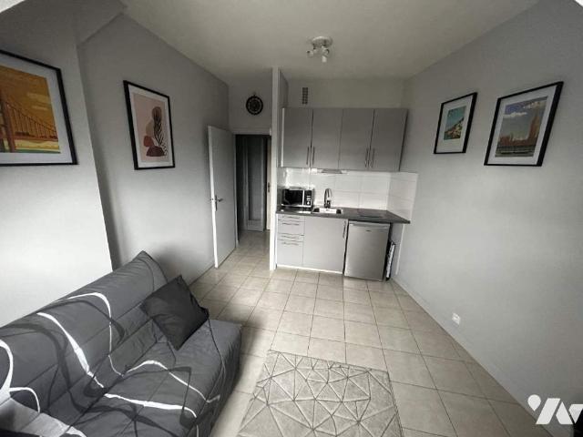 Appartement à louer à Tours, Centre Val de Loire, €