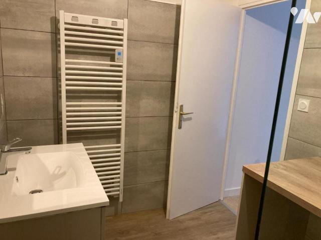 Appartement à louer à Varambon, Auvergne Rhône Alpes, €