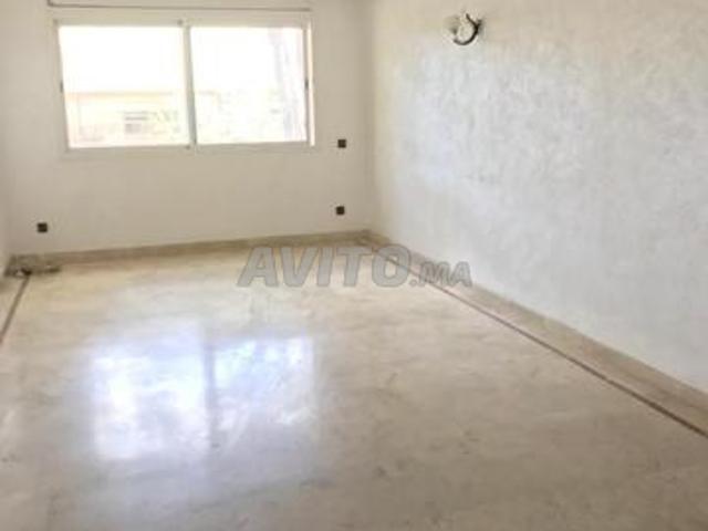 Appartement à louer, bon emplacement, très bon état