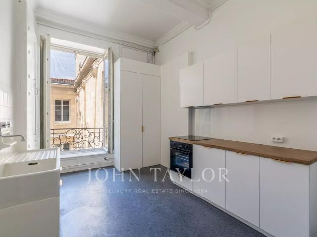 Appartement à louer Bordeaux, Sud Ouest, France1 600 EUR / Mois