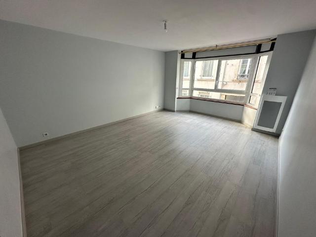APPARTEMENT à louer CHERBOURG Ref: LAPP677 Agence Lefranc Immobilier