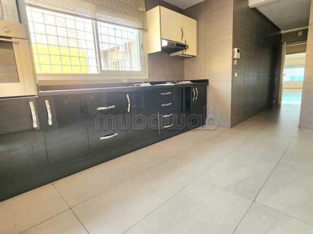 Appartement à Louer de 210.0 m² à Casablanca, Maarif Extension