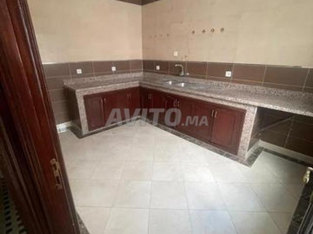 Appartement à louer derrière l'hôpital Ibn Sina