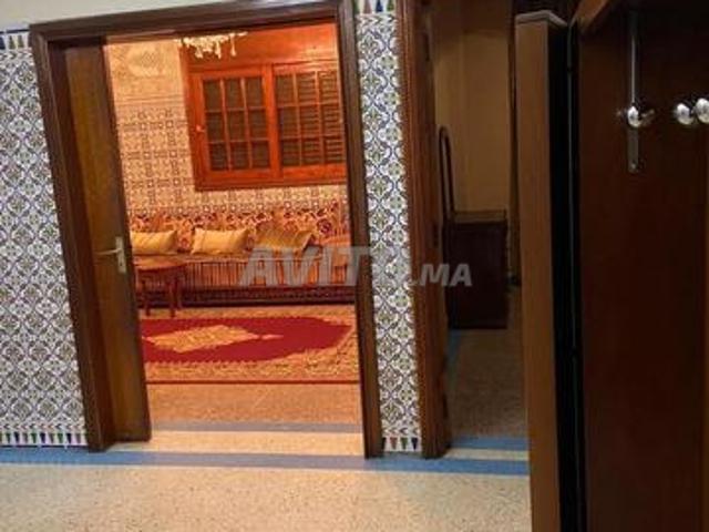 Appartement à louer en bas de l'immeuble, rue Al Qods